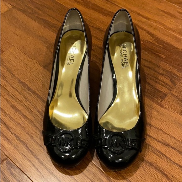 Black Michael Kors Heels Size 6 - Picture 1 of 5